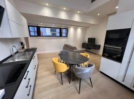 Castello Estense Luxury Apartment - Centro, hotell sihtkohas Ferrara