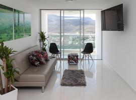 Apto en San Gil, cómodo, seguro y con vista 1A., hotel en San Gil