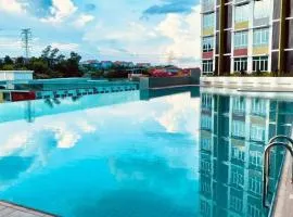 Khaimal Valley Suite - Pool View