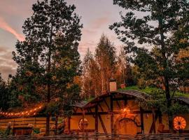 Hobbit house, chỗ nghỉ tự nấu nướng ở Tīnūži