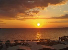 Bright & Comfy Apartments near the beach, hotel ve městě Kos