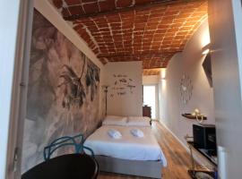 SOGNANDO NEL ROERO - Guest House, hotel in Montaldo Roero