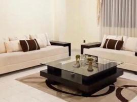 Amplio depto,parqueo,zona exclusiva, hotel en Cochabamba