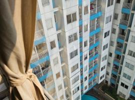 Apartemen The Nest, hotel in South Tangerang
