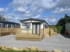 Lytham Luxe 6 Birth Caravan