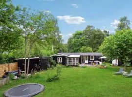 4 Bedroom Cozy Home In Vejby