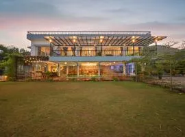 Silver Spring Villa by Tropicana Stays