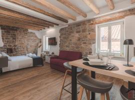 CALLE DE BERNARDIS 2 l BB APARTMENTS TRIESTE, hotel in Muggia