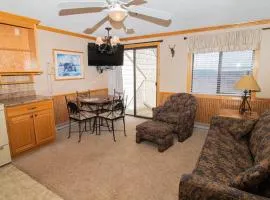 ML356 Stunning Mtn And Lake View WiFi EZ Gated Parking