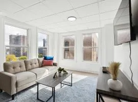 East 636i Cozy & Comfy I Downtown I Gym