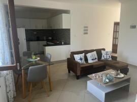 Techas Island Stay Near The Beach, Hotel in Tarrafal