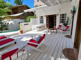 Amanda's Place Casita Carinosa - pool and tropical garden