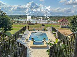 Bliss On The River, hotel v destinaci Llano