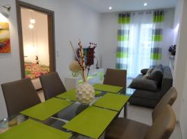 Laura Deluxe Apartment, готель у Салоніки