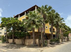 Pensao Porta do Vento, hotel poblíž Mezinárodní letiště Amílcar Cabral - SID, Santa Maria