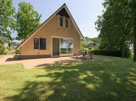 Bungalow in Sondel near Slotermeer Lake
