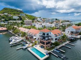 Paraiso in St Maarten- Steps away from Bars & Restaurants and Beach!, hotel in Simpson Bay