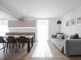 La Giostra Deluxe Apartments, hotel v destinaci Drena