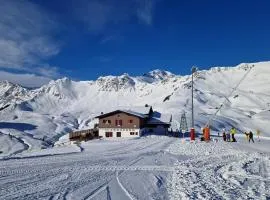 Hotel Le Chaudron Ski In Ski Out