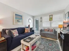 7203 Atlantic Ave, Unit 205