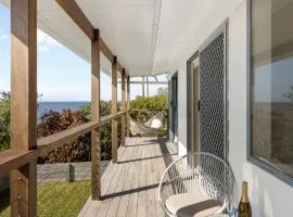 'tranquil Beachfront Retreat'