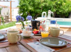 Il tuo Relax, מלון עם בריכה בקאברס