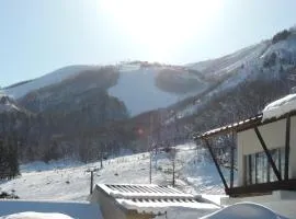 Hakuba Deer Lodge