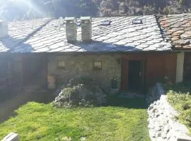 Chalet a due passi piste da sci