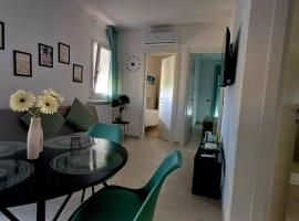 AURA beachouse, ξενοδοχείο σε Focene