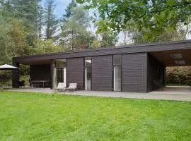 Five-Bedroom Holiday Home In Rorvig
