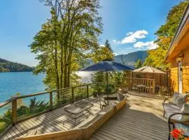 Reed's Cove Cabin