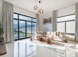 Best Deal 3BR plus maid's with Pool Perfect for Groups by Deluxe Holiday Homes