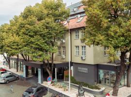 Hotel Unicornis, hotel i Eger