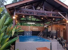 De sepakat cottage private pool