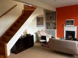 Stylish top floor 1 bed flat in West Hampstead