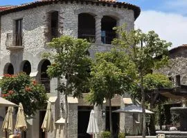 Suite Raffaello: Diseño y Comodidad en Val'Quirico
