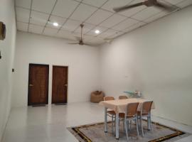 SS HOMESTAY - Homestay Budget Tanah Merah, hotel in Tanah Merah