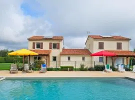 Duo de Maisons avec Piscine et Clim