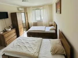 Anna Apartman