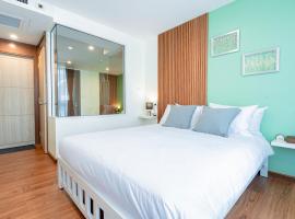 เจ เดอะพาร์ค คอนโดเทล, hotel amb aparcament a Hat Yai