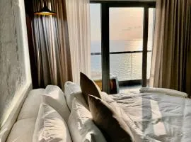Damac Apartment شقة مع جاكوزي بإطلالة بحرية