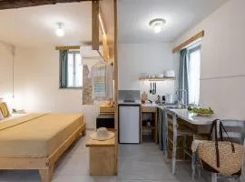 Capella Skiathos, Residences