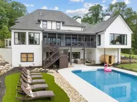 Golden Hill Retreat & Guest House