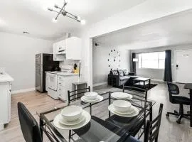 Cozy 1 Bed Sleeps 4! Near Strip Perfect GetAway!