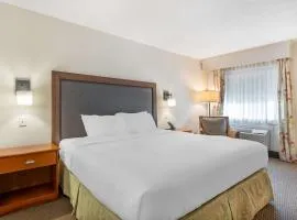 Best Western Plus University Park Inn & Suites