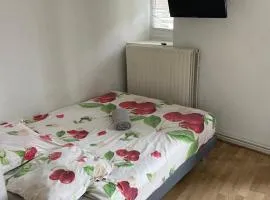 Studio central cosy proche gare