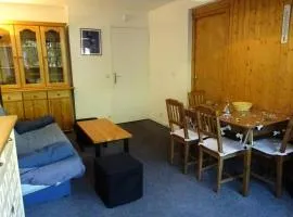 Résidence Le Rochefort - Appartement 2 pièces 4 personnes à Bourg Saint Maurice proche du centre, de la piscine et de la zone de loisirs MAE-3084