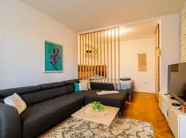 Flexible SelfCheckIns 102 - Zagreb - Parking - WIFI - Loggia