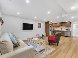 2 bedroom Cozy Basement Secondary suite