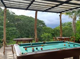 Eco-Lodge El Porvenir., chata v destinaci Santa Cruz